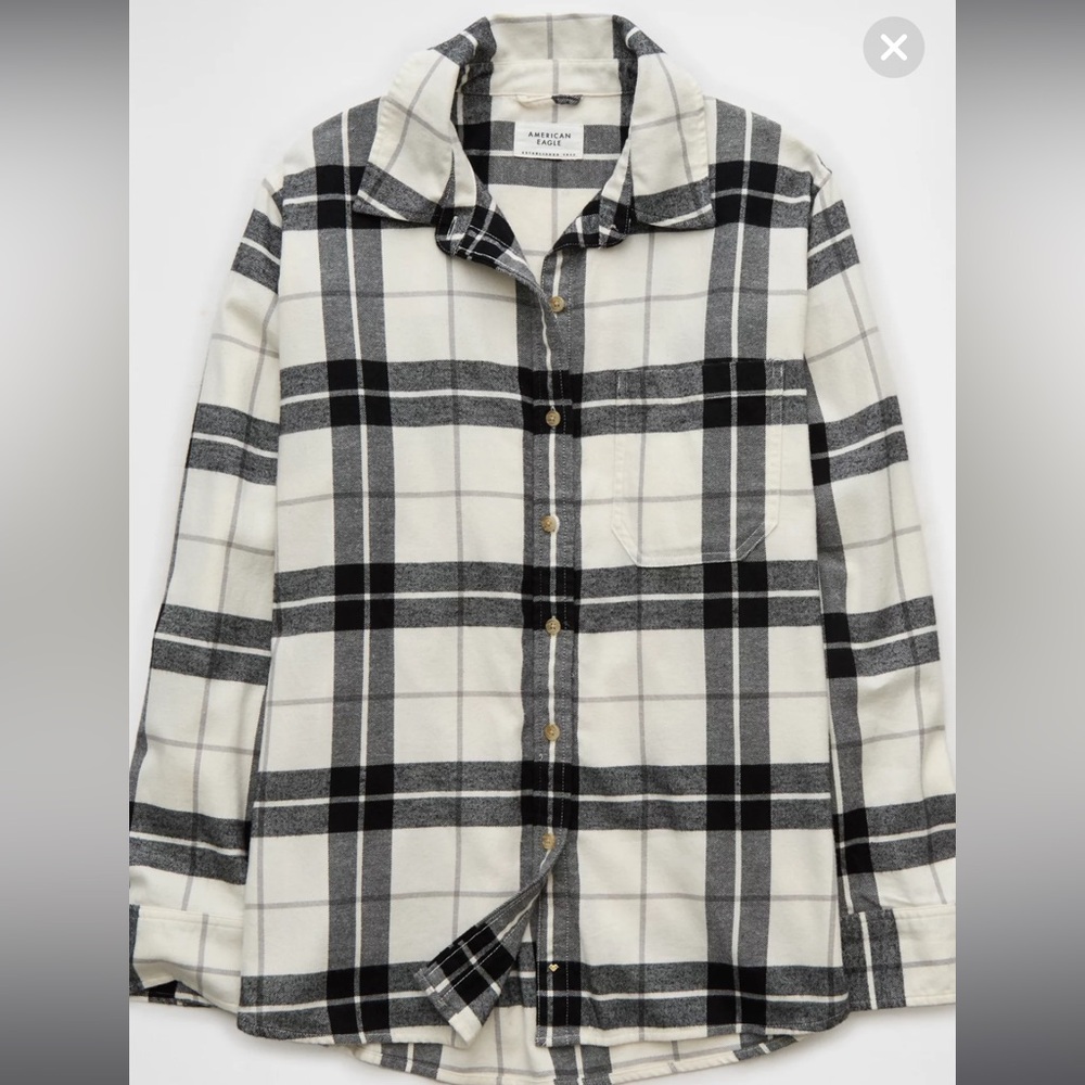 American Eagle Black and White Flannel